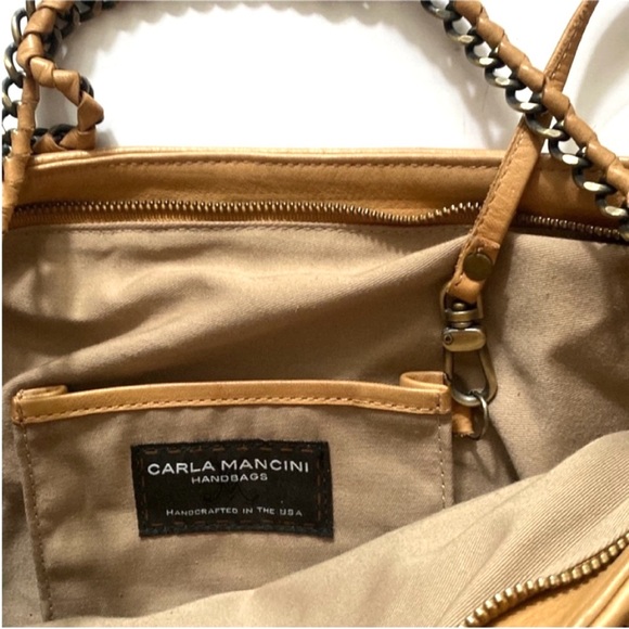 Carla Mancini Bag Tote Perforated Leather Shoulder Bag with pouch - Picture 9 of 16